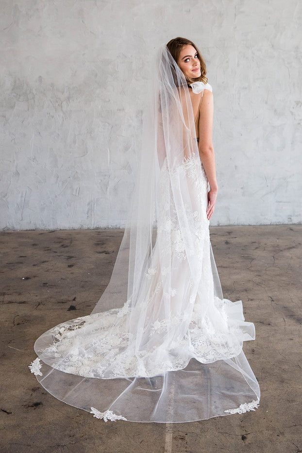 CHANEL CHAPEL VEIL - WITH SCATTERED LACE EDGE
